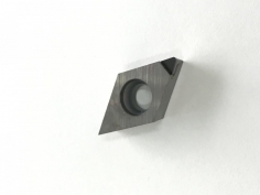 DCMT11T304_チップ